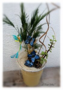 déco papillons bleus pot de fleur ou mur